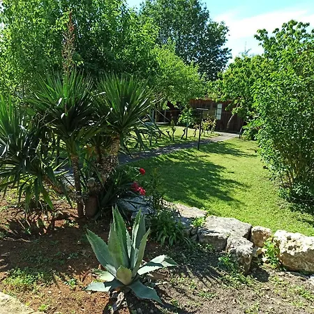 La Floiracaise 3* Floirac (Charente-Maritime)